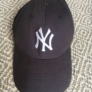 Kids New York Yankees Genuine Merchandise baseball hat